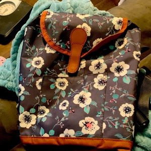 Cute bag/backpack don’t really don’t need it and gone